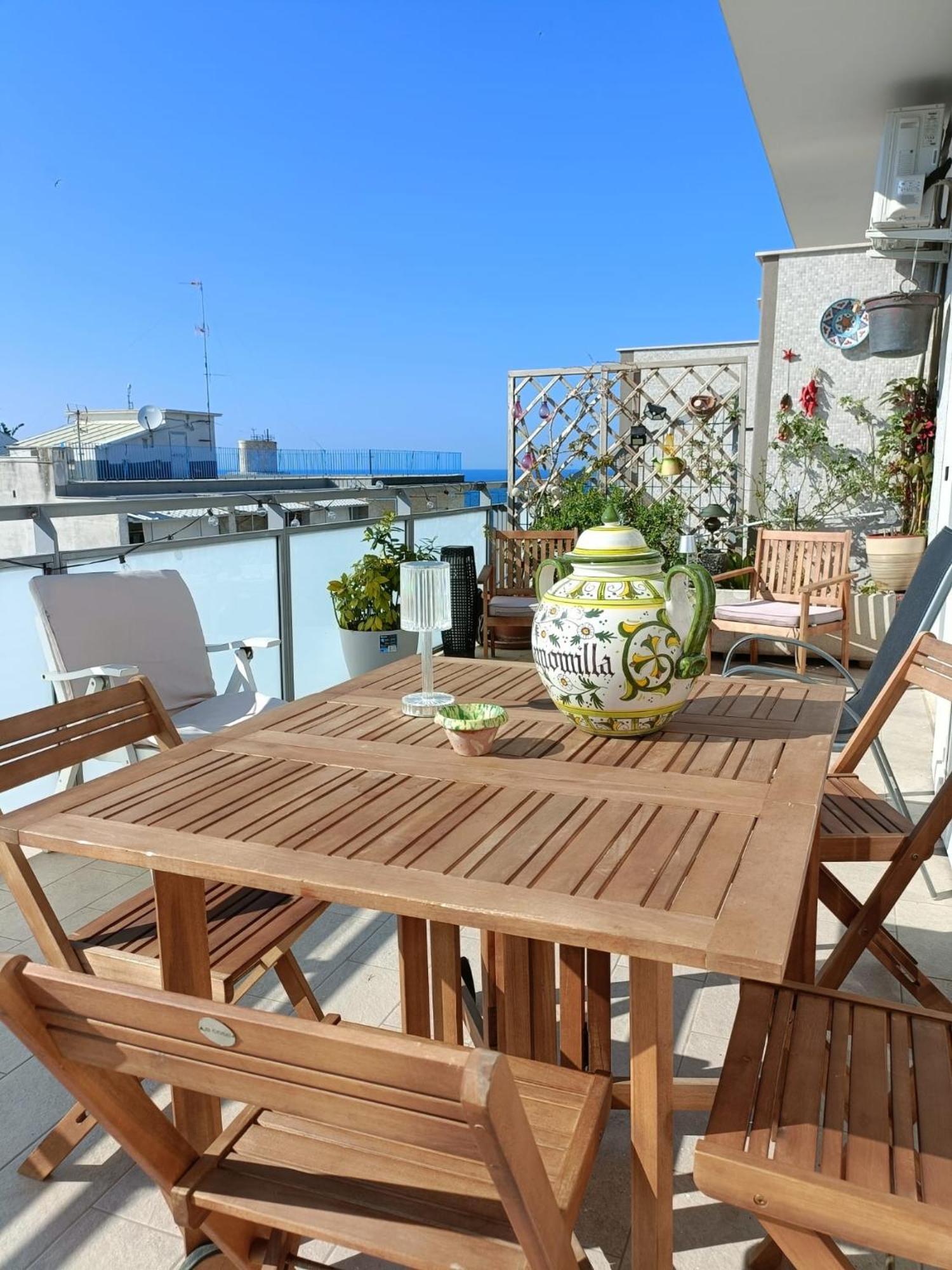 La Dimora Vista Mare Apartment Bari Exterior photo